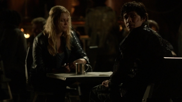 The Fog of War the 100 Season Two Episode Six-2005
