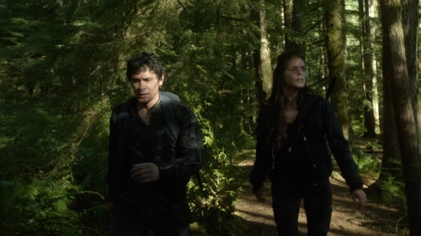 The Fog of War the 100 Season Two Episode Six-1288
