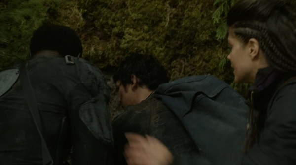 The Fog of War the 100 Season Two Episode Six-1242
