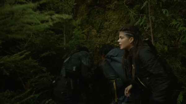 The Fog of War the 100 Season Two Episode Six-1239
