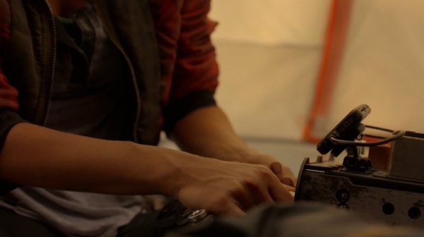The Fog of War the 100 Season Two Episode Six-1175
