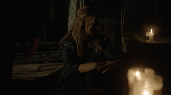 The Fog of War the 100 Season Two Episode Six-300
