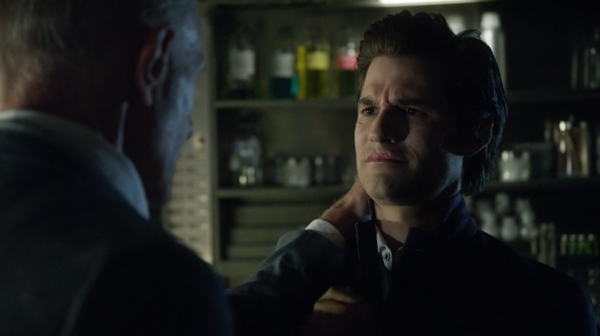 The Fog of War the 100 Season Two Episode Six-174

