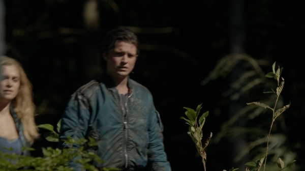 The Fog of War the 100 Season Two Episode Six-108
