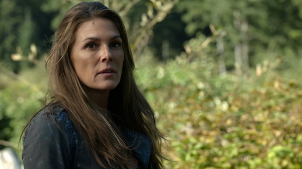 The Fog of War the 100 Season Two Episode Six-105
