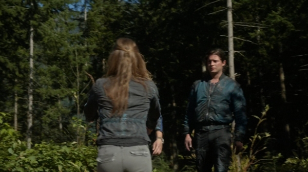 The Fog of War the 100 Season Two Episode Six-102
