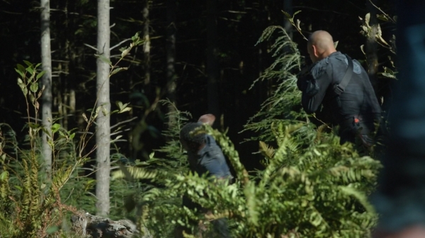 The Fog of War the 100 Season Two Episode Six-41
