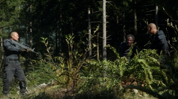 The Fog of War the 100 Season Two Episode Six-35
