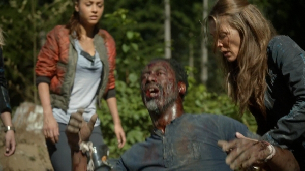 The Fog of War the 100 Season Two Episode Six-27
