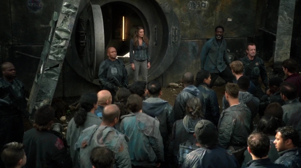 The 100 Long Into an Abyss Season Two Episode Seven-2176
