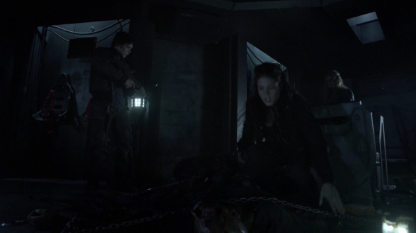 The 100 Long Into an Abyss Season Two Episode Seven-1540
