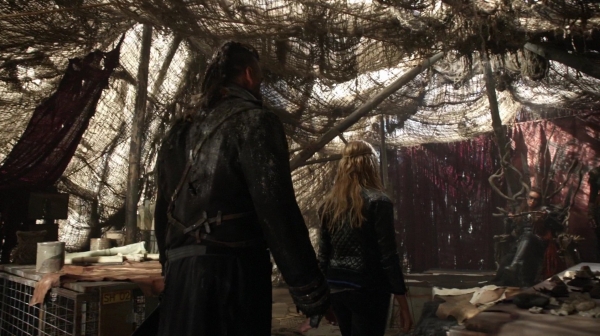 The 100 Long Into an Abyss Season Two Episode Seven-784
