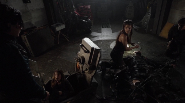 The 100 Long Into an Abyss Season Two Episode Seven-402

