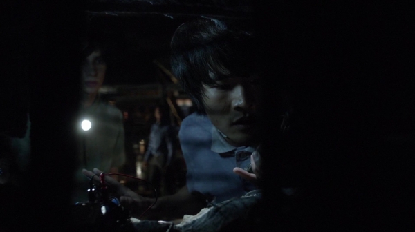 The 100 Season Two Episode Nine Remember Me-1299

