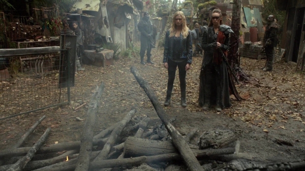 The 100 Season Two Episode Nine Remember Me-1276
