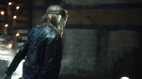 The 100 Season Two Episode Nine Remember Me-901

