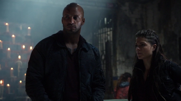 The 100 Season Two Episode Nine Remember Me-716
