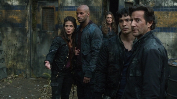 The 100 Season Two Episode Nine Remember Me-638
