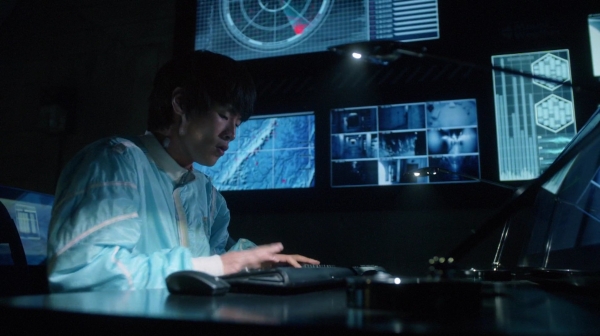 The 100 Season Two Episode Nine Remember Me-442
