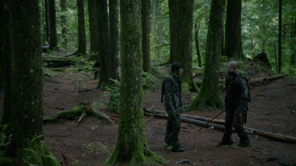 The 100 Season 2 Episode 10 Survival Of The Fittest-593

