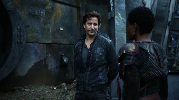 The 100 Season 2 Episode 10 Survival Of The Fittest-527
