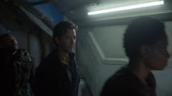 The 100 Season 2 Episode 10 Survival Of The Fittest-503
