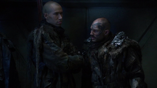 The 100 Season 2 Episode 10 Survival Of The Fittest-446
