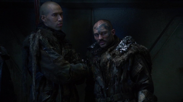 The 100 Season 2 Episode 10 Survival Of The Fittest-445
