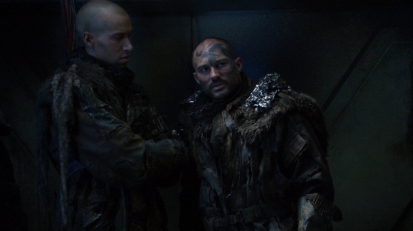 The 100 Season 2 Episode 10 Survival Of The Fittest-444
