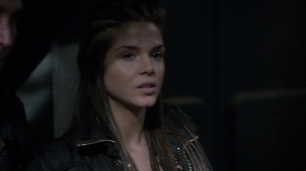 The 100 Season 2 Episode 10 Survival Of The Fittest-428
