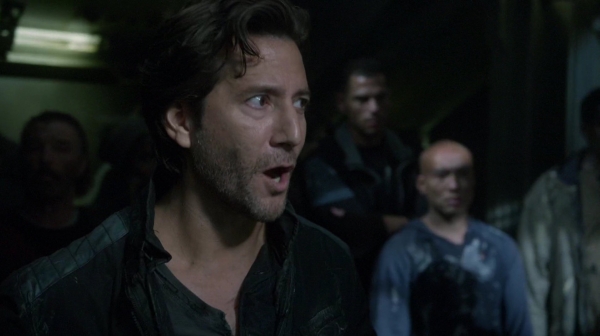 The 100 Season 2 Episode 10 Survival Of The Fittest-416
