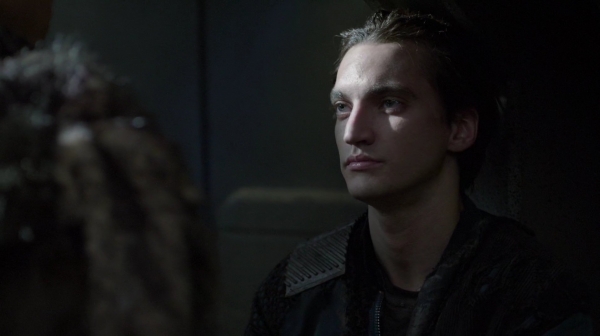 The 100 Season 2 Episode 10 Survival Of The Fittest-401
