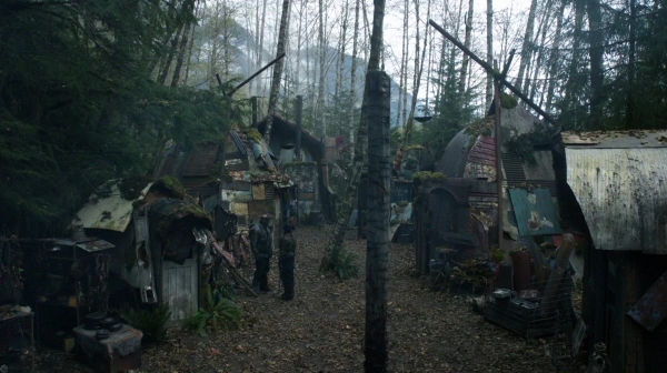 The 100 Season 2 Episode 10 Survival Of The Fittest-361
