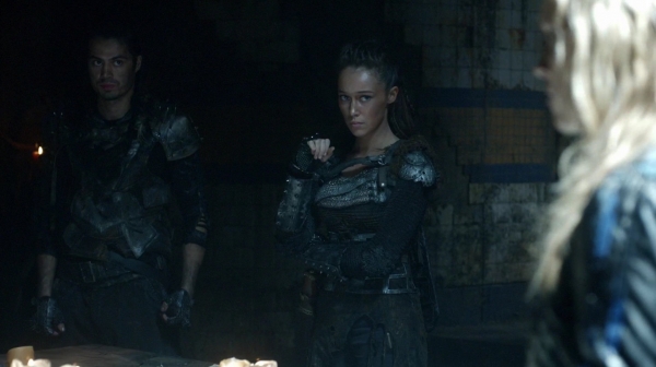 The 100 Season 2 Episode 10 Survival Of The Fittest-345
