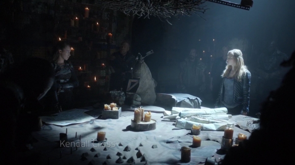 The 100 Season 2 Episode 10 Survival Of The Fittest-336
