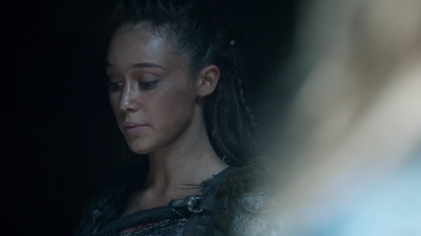 The 100 Season 2 Episode 10 Survival Of The Fittest-244
