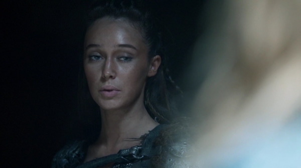 The 100 Season 2 Episode 10 Survival Of The Fittest-241
