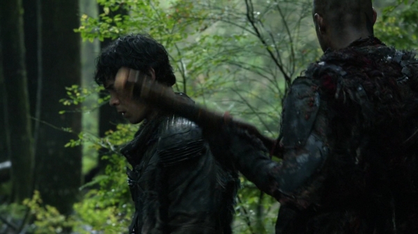 The 100 Season 2 Episode 10 Survival Of The Fittest-193
