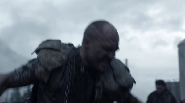 The 100 Season 2 Episode 10 Survival Of The Fittest-145
