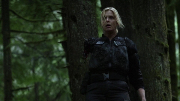 The 100 Season 2 Episode 10 Survival Of The Fittest-106
