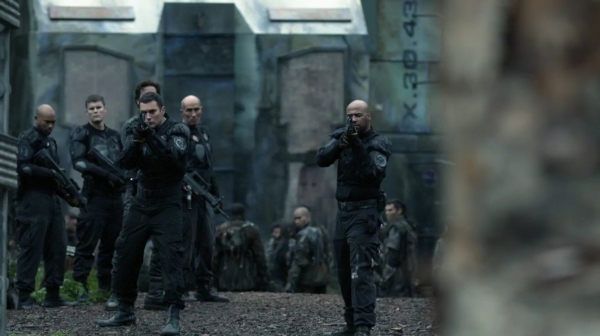 The 100 Season 2 Episode 10 Survival Of The Fittest-96
