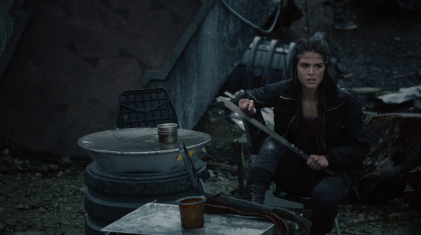 The 100 Season 2 Episode 10 Survival Of The Fittest-10
