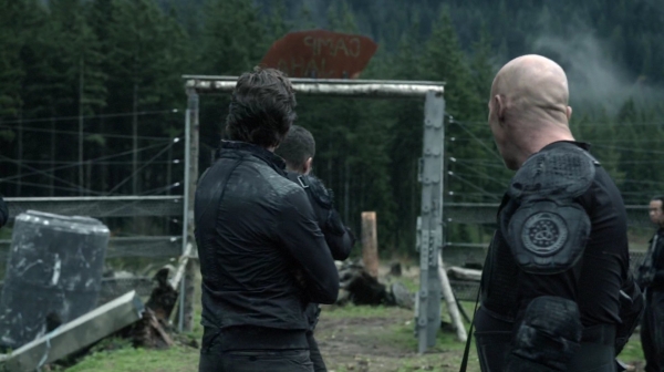 The 100 Season 2 Episode 10 Survival Of The Fittest-31
