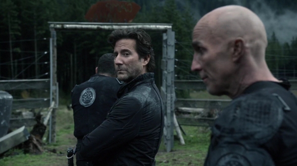 The 100 Season 2 Episode 10 Survival Of The Fittest-27
