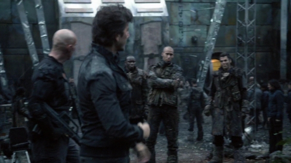 The 100 Season 2 Episode 10 Survival Of The Fittest-4
