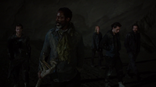 Bodyguard of Lies The 100 Season 2 Episode Fourteen-2068
