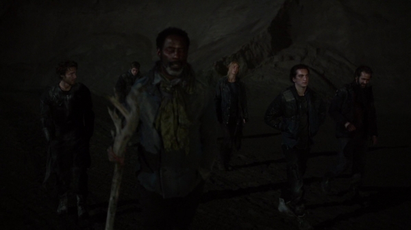 Bodyguard of Lies The 100 Season 2 Episode Fourteen-2062
