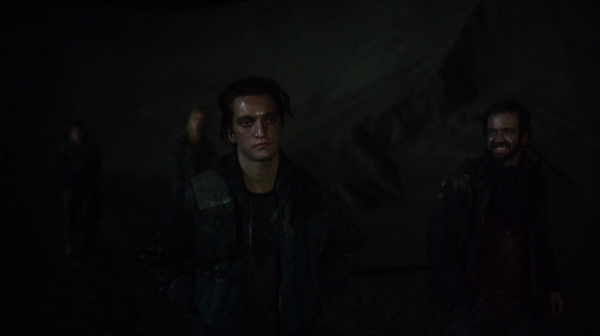 Bodyguard of Lies The 100 Season 2 Episode Fourteen-2055
