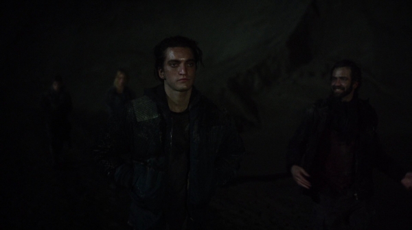 Bodyguard of Lies The 100 Season 2 Episode Fourteen-2054
