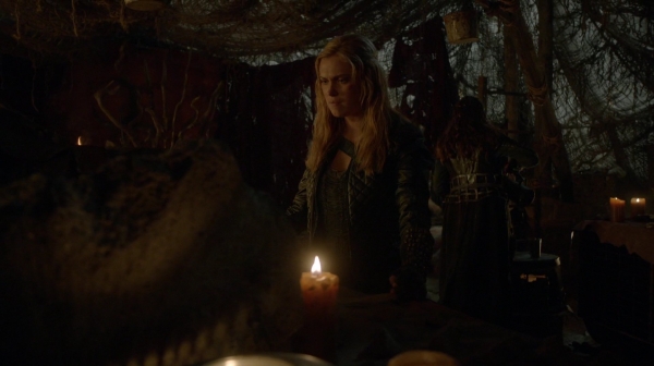 Bodyguard of Lies The 100 Season 2 Episode Fourteen-1892
